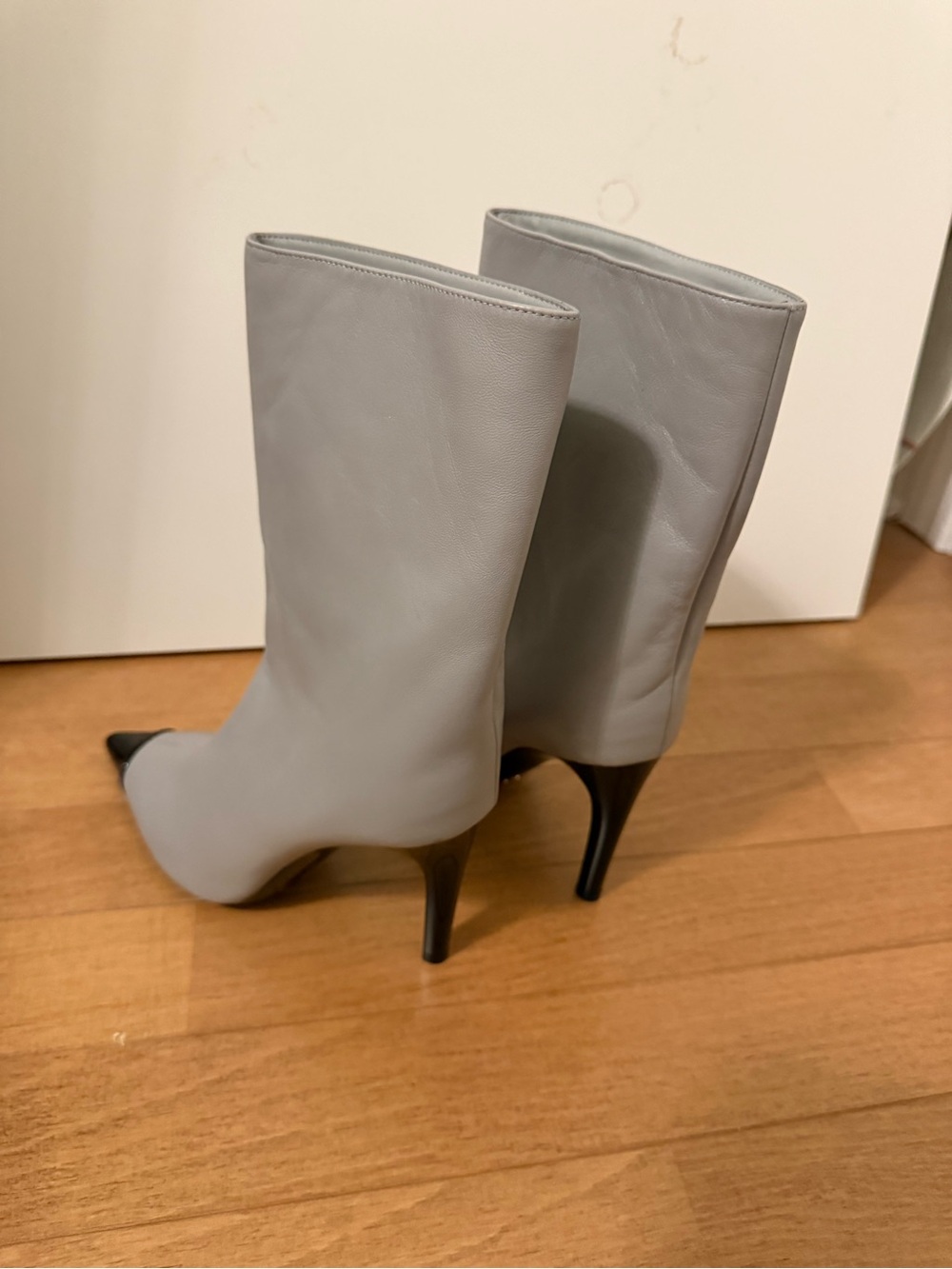 Jimmy Choo Light Gray Leather Ankle Boots with Black Pointed Cap Toe - Picture 2 of 3